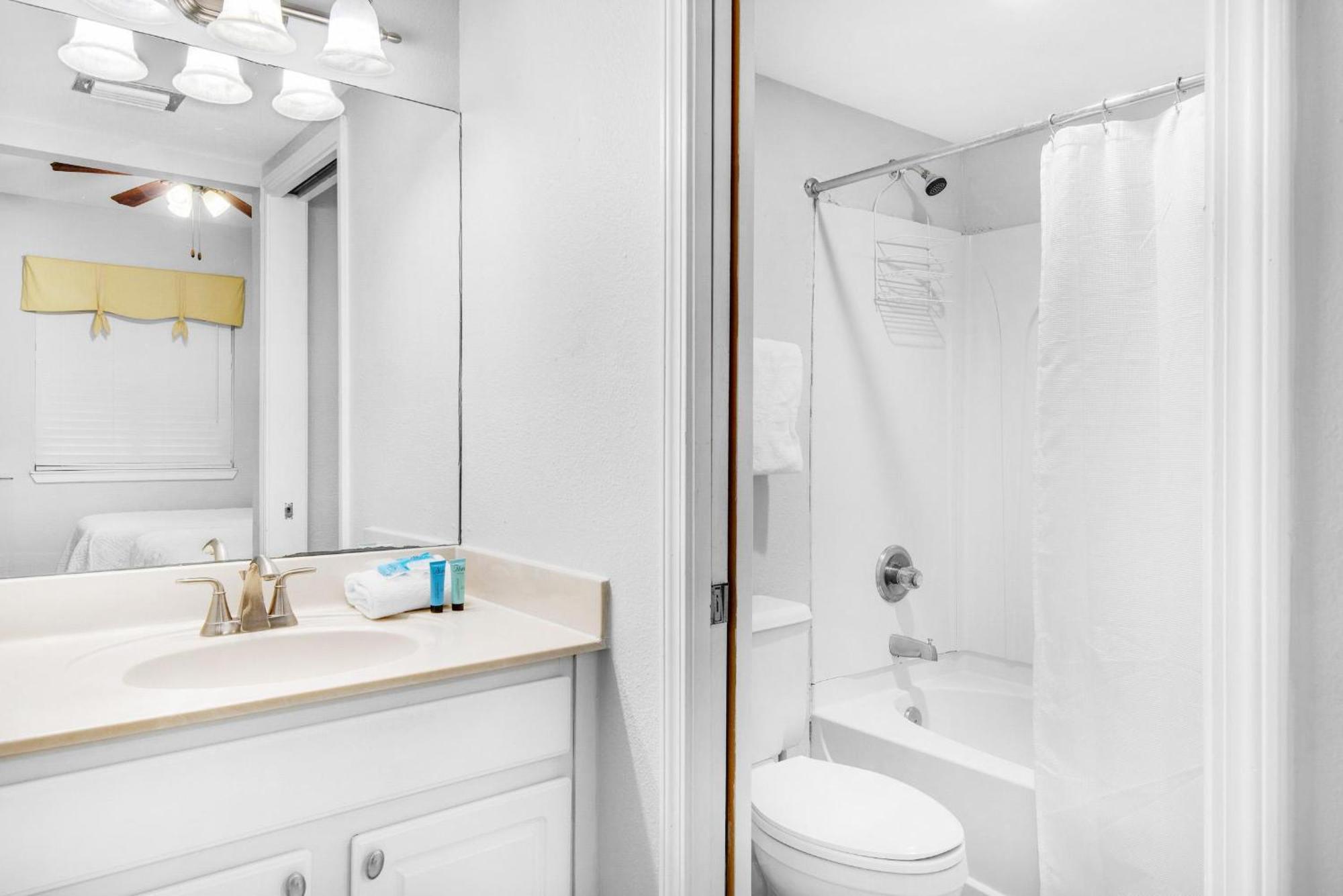 Sundestin 101 Apartment Bagian luar foto
